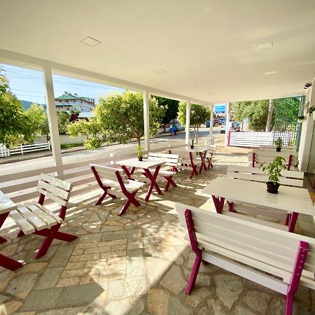 קסאמיל Family Hotel Haruni מראה חיצוני תמונה