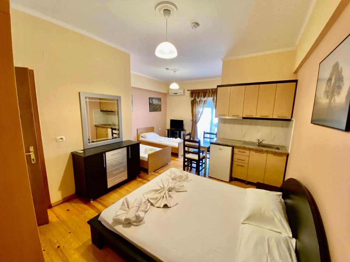 קסאמיל Family Hotel Haruni מראה חיצוני תמונה