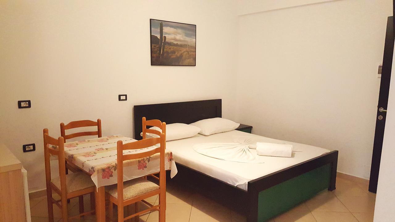 קסאמיל Family Hotel Haruni מראה חיצוני תמונה
