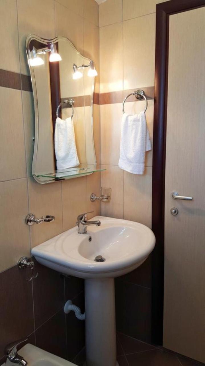 קסאמיל Family Hotel Haruni מראה חיצוני תמונה